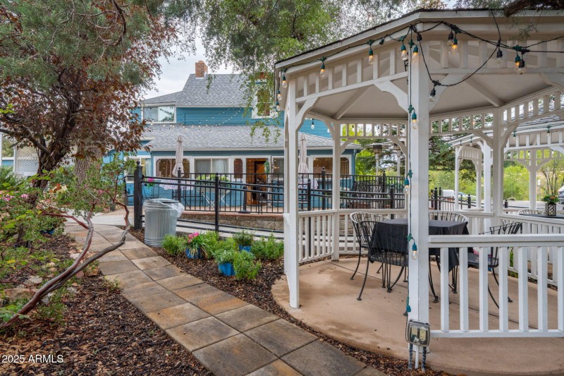 75-web-or-mls-2516-willow-creek-rd