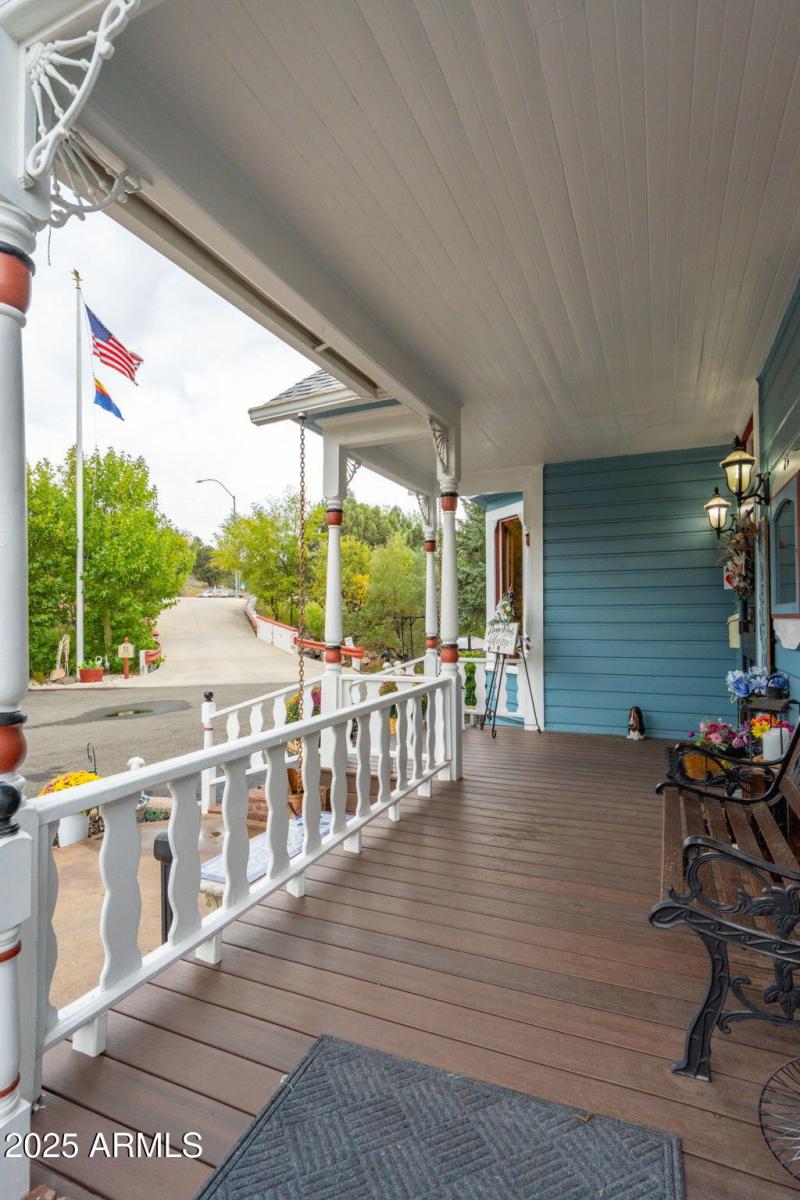 92-web-or-mls-2516-willow-creek-rd