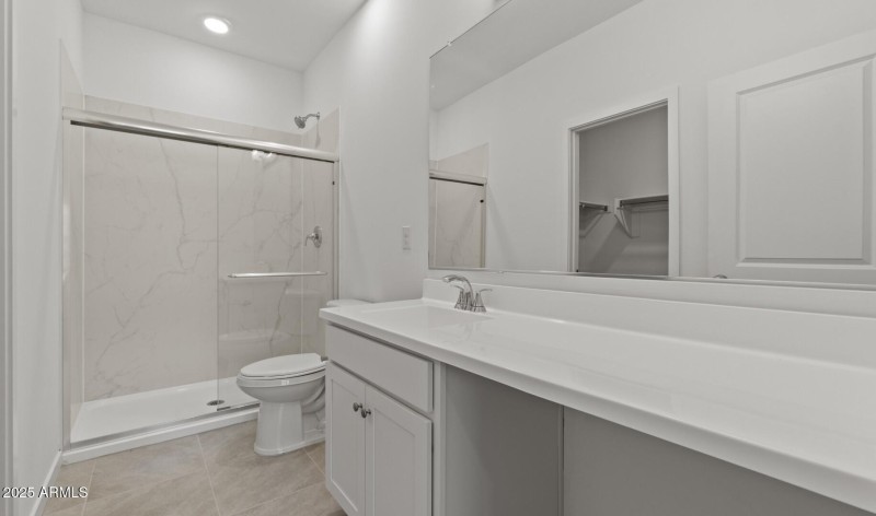 MR Lot #63 Primary Bath (Large)