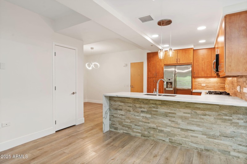 6-web-or-mls-DSC_2006