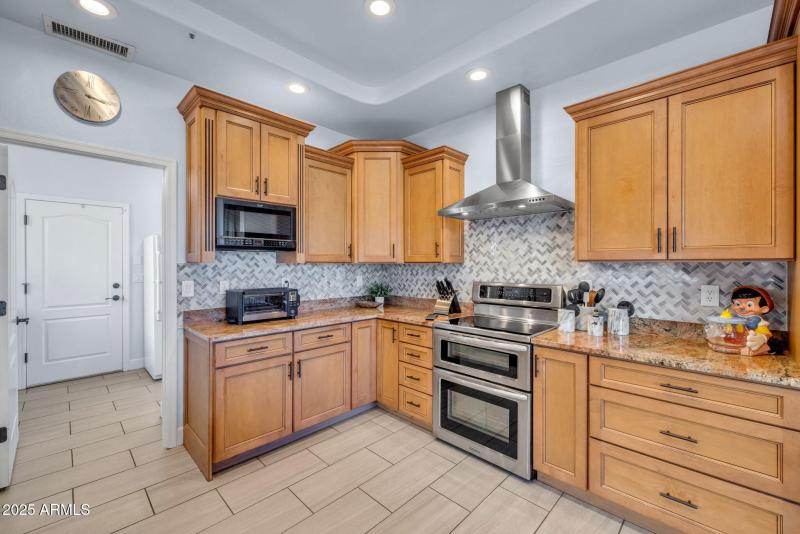 18-web-or-mls-896A0985