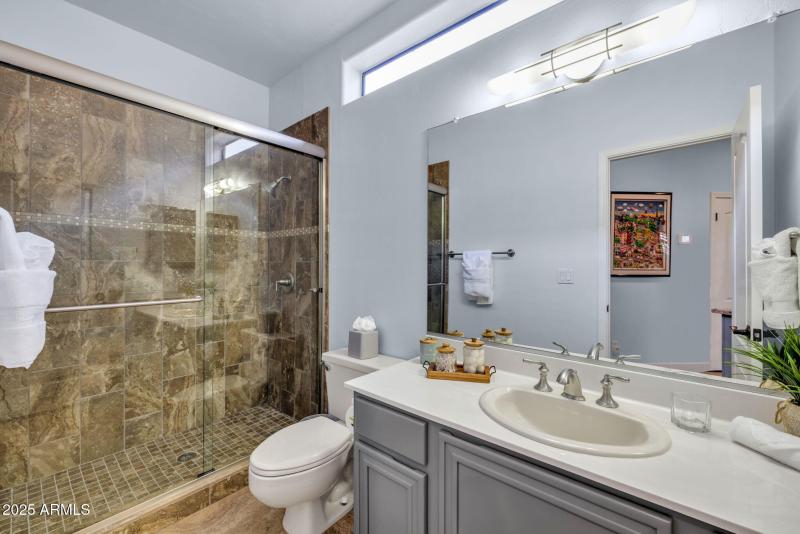 41-web-or-mls-896A1146