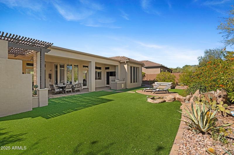 42001 N BRIDLEWOOD WAY