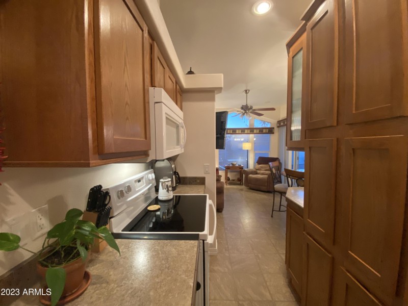 1B416752-DB7A-4FE2-ACC2-8C7BBC3994FF