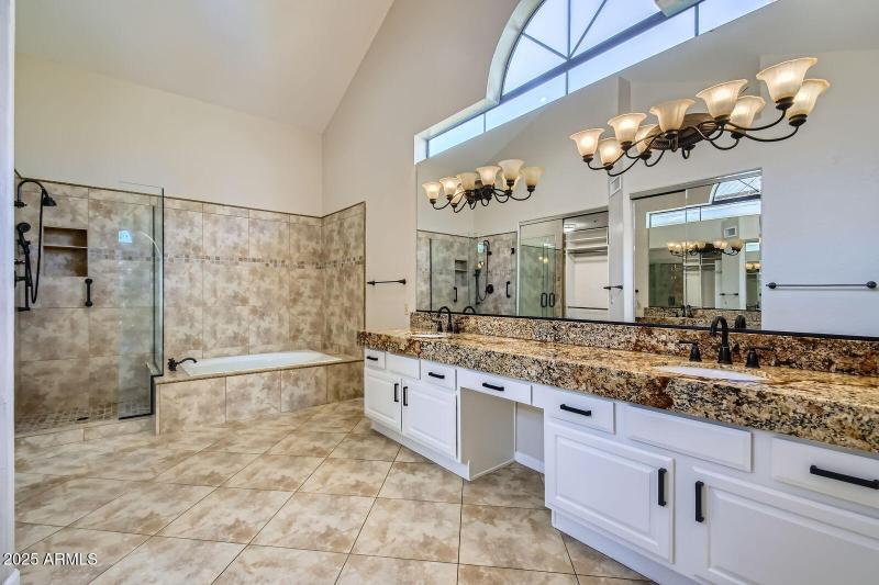 016 - 25 Primary Bathroom