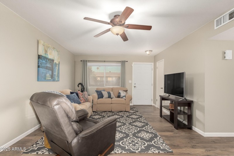 Living Rm. w/Cellular Day/Night Shades