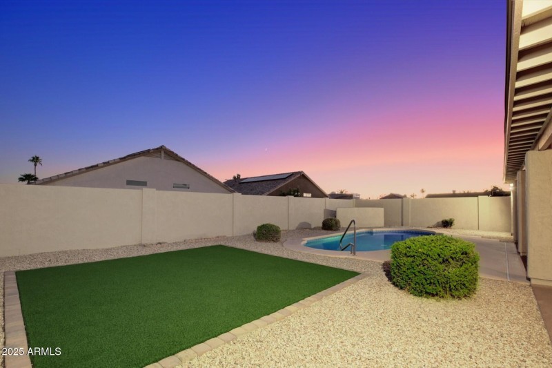 thumbnail_Marconi twilight (4)