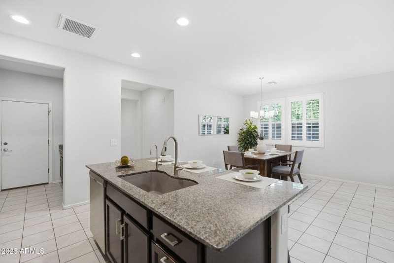 12-web-or-mls-012_ListerPros