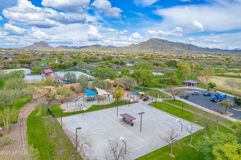 89_035_a4m_anthemphx-hdr