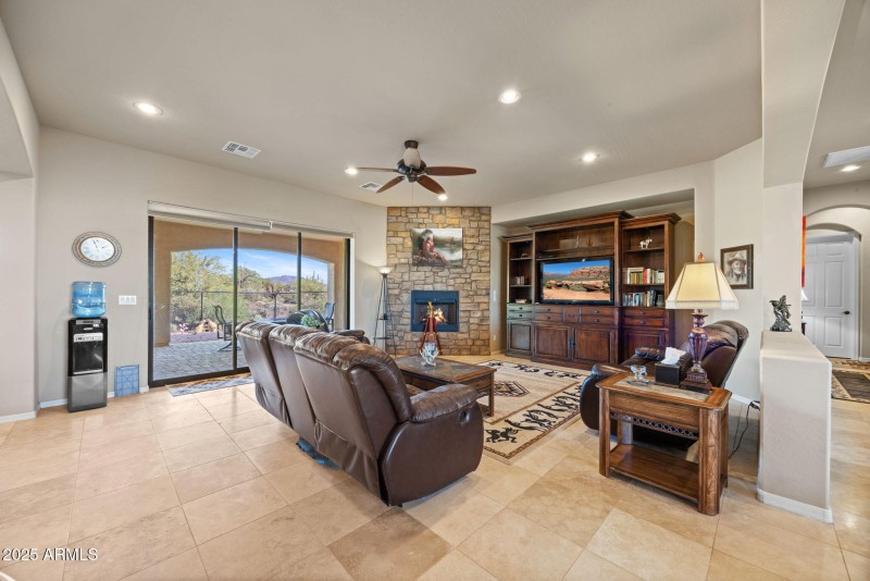 11-web-or-mls-31416-n-166th-pl