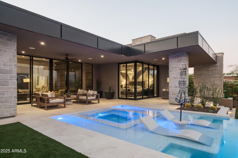 50_10617 E Greythorn Dr