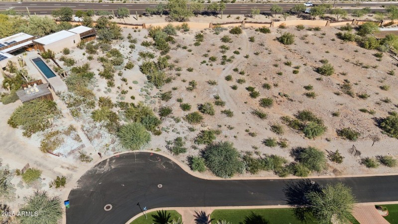 10-web-or-mls-6300-n-33rd-st