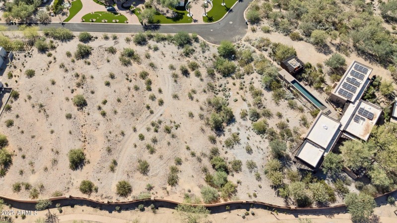 14-web-or-mls-6300-n-33rd-st