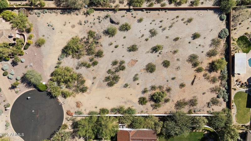 18-web-or-mls-6300-n-33rd-st