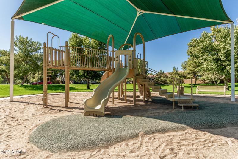 Playground 2 houses away!