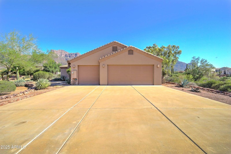 6841 E Quail Hideaway Lane-12