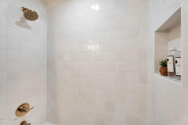 47-web-or-mls-6904 E Trailridge Cir - 44