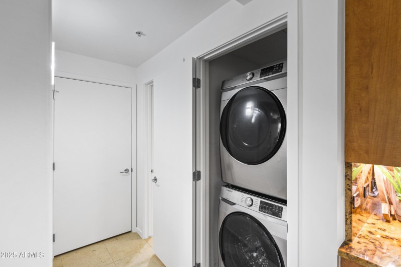 7131 E Rancho Vista Dr #4007-18