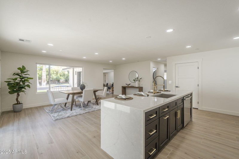 13-web-or-mls-Spur-14