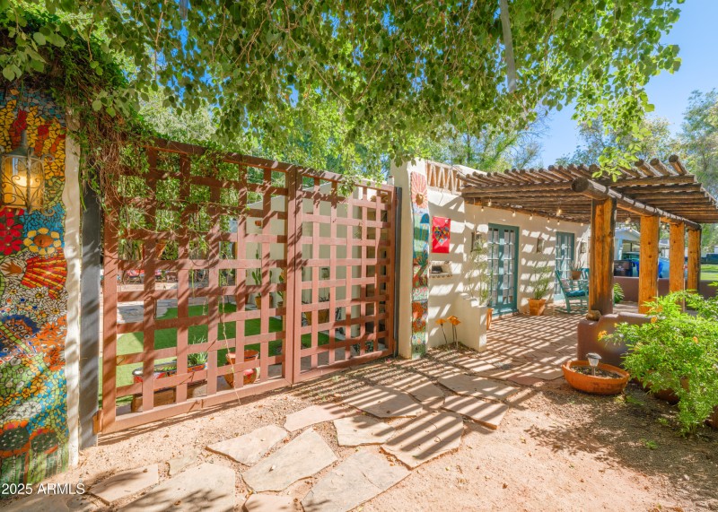 Listings_3121_N_27thSt_Images-2