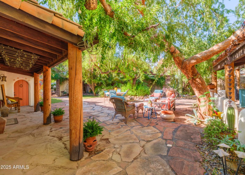 Listings_3121_N_27thSt_Images-10