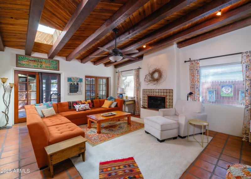 Listings_3121_N_27thSt_Images-19