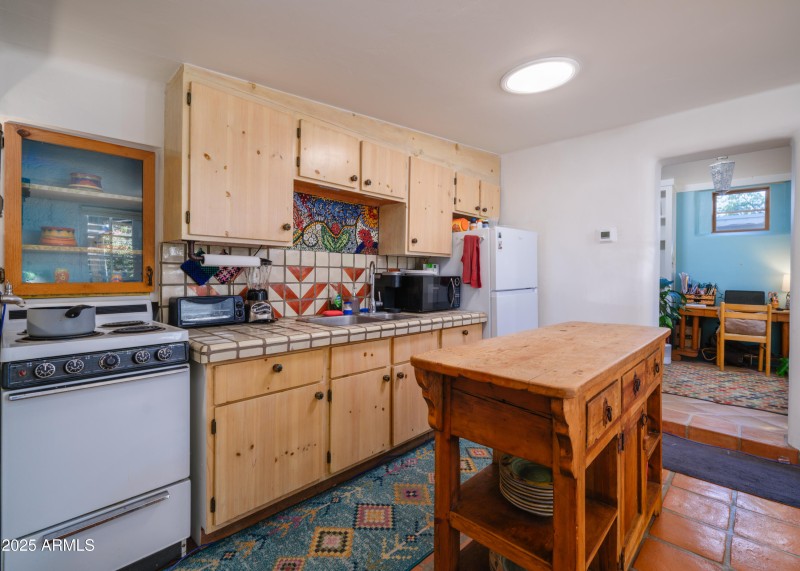 Listings_3121_N_27thSt_Images-43