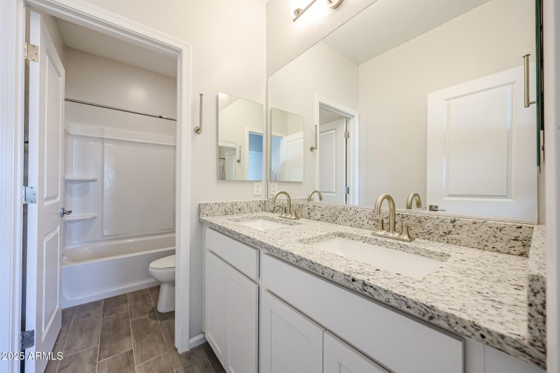 38_Surprise-Arizona_2-story_home-for-sal