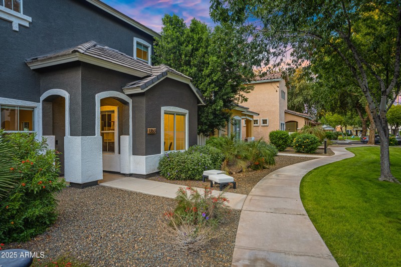 1353 S Minneola Ln-36