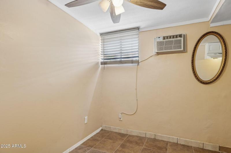 37-web-or-mls-2636-n-dayton-st