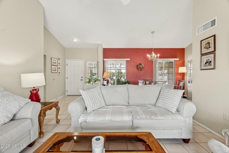 25_13548_W_Pavillion_Dr25_mls