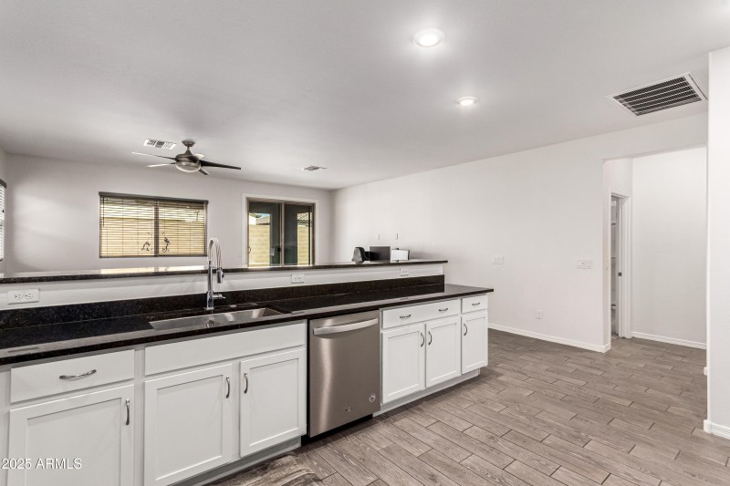 17466 W Echo Ln Kitchen 3