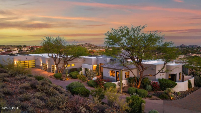 Elevated Living, in Carefree on 1.6 Ac