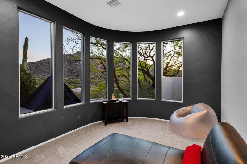 Reading, Exercise Room With a View