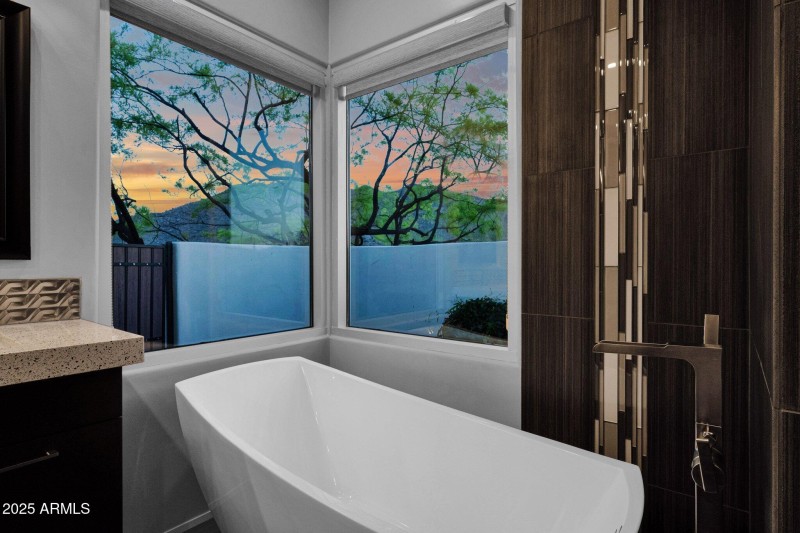 Soothing Soaking Tub