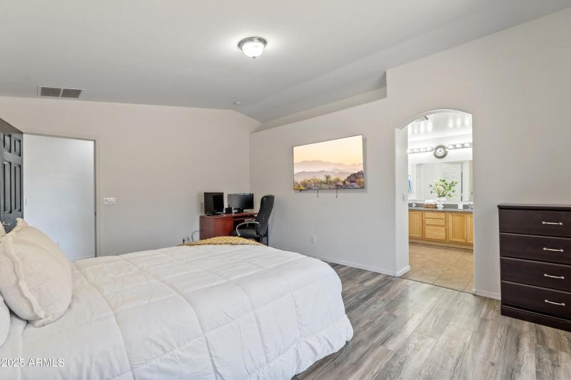 Owner's Suite + Vaulted Ceilings