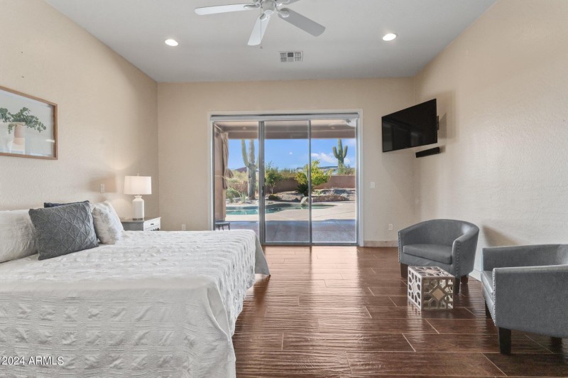 42-web-or-mls-_A749863