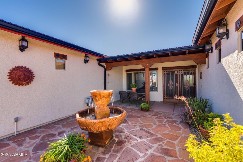 29-web-or-mls-Mustang Trail-18