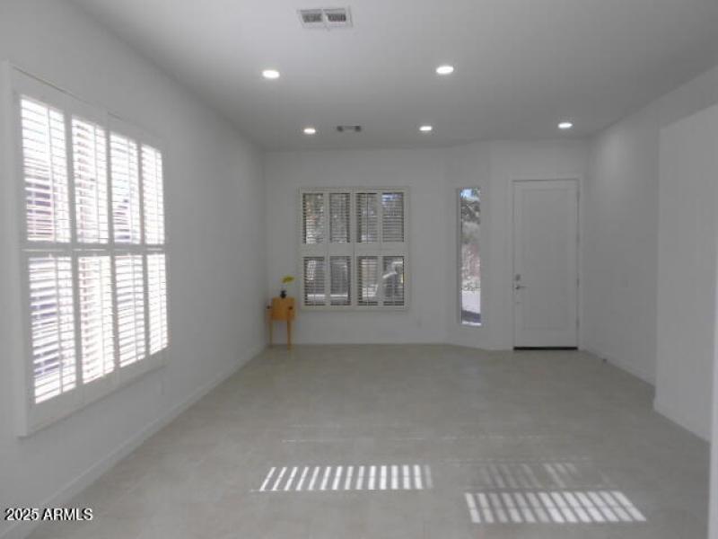 26811 N 41st Ct pic 6