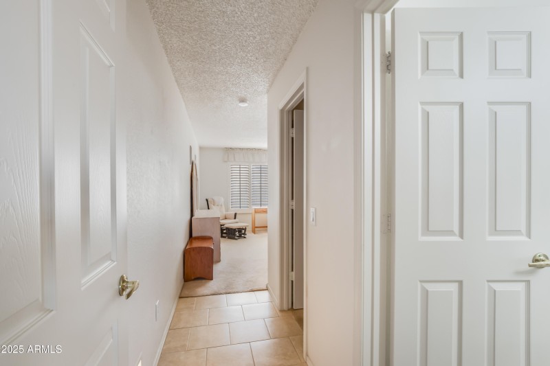 1941 E Kerby Farms Rd-13