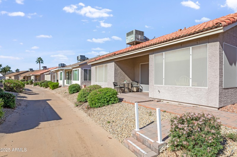 1941 E Kerby Farms Rd-23