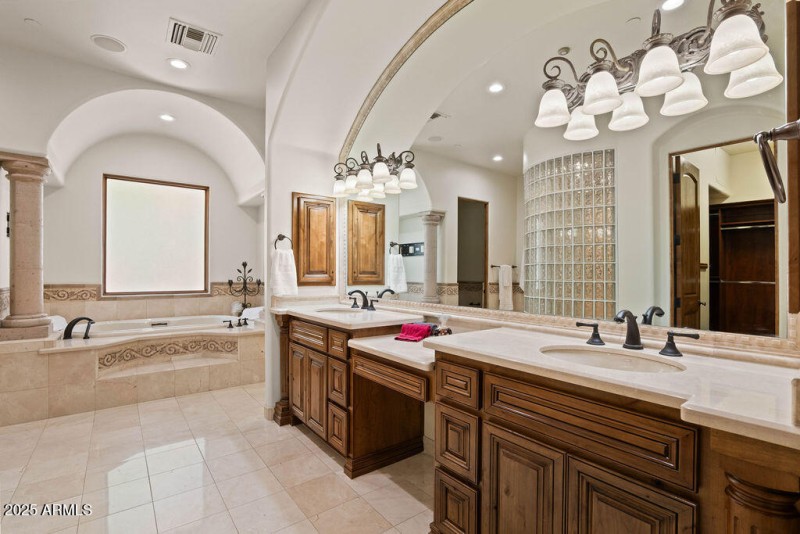 Spa-like Master Bath