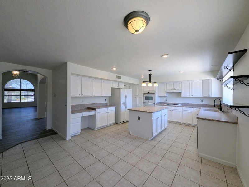 12425 W ENCANTO BLVD