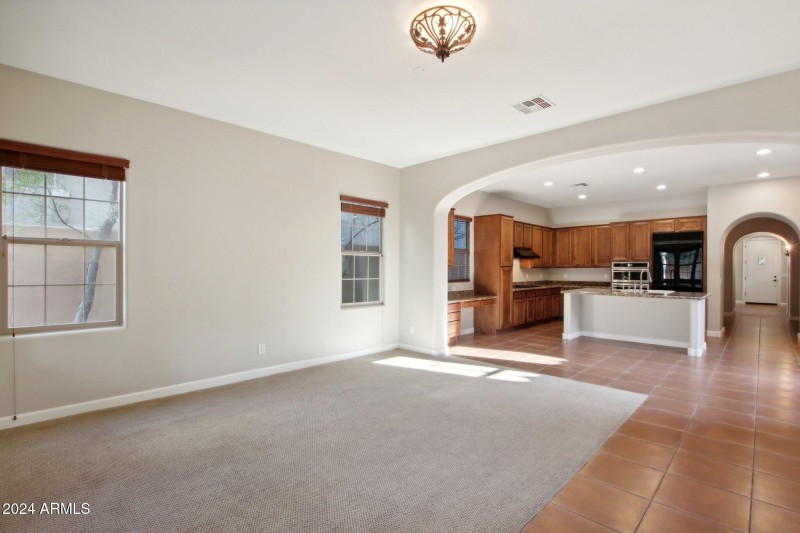 7-web-or-mls-E Via De Vaquero Dr-007