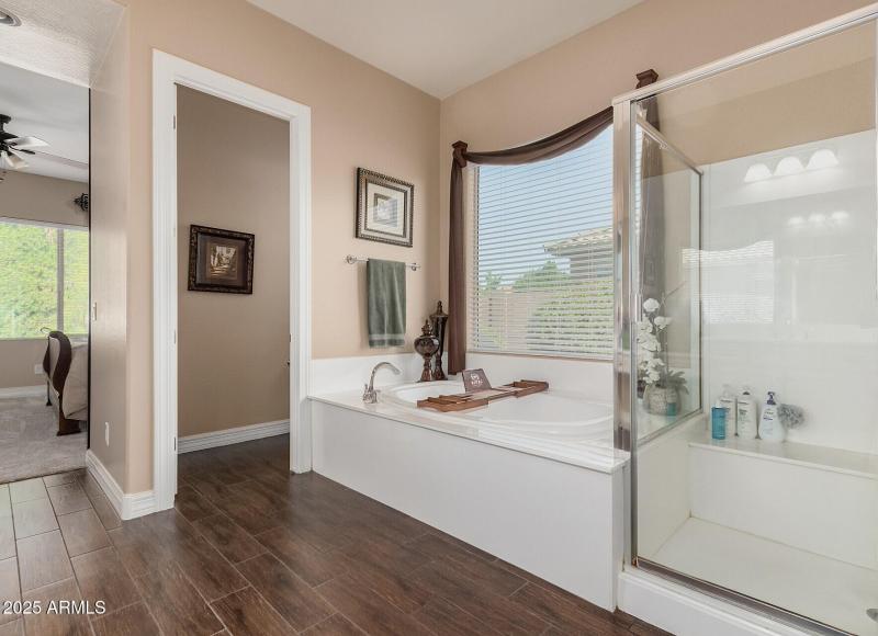 Soaking Tub & Shower