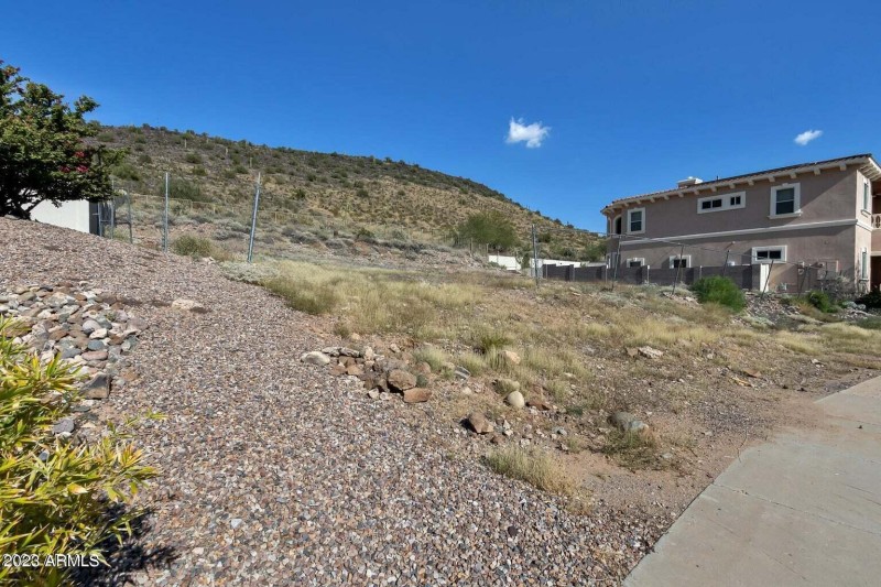 20220401175740205269000000-o