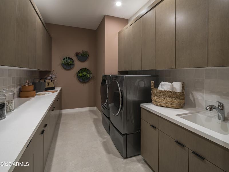 Laundry Room W Sink