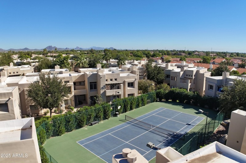 Community Tennis Court!