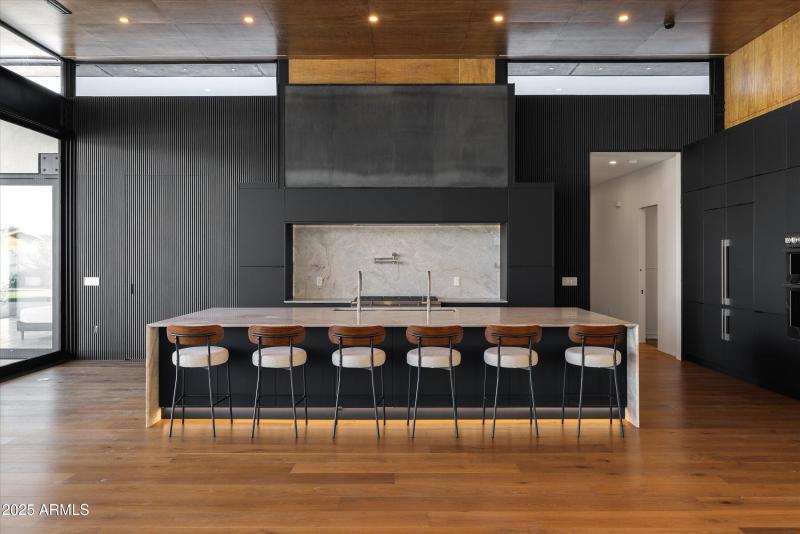 11-6026 E Pershing Dr_11