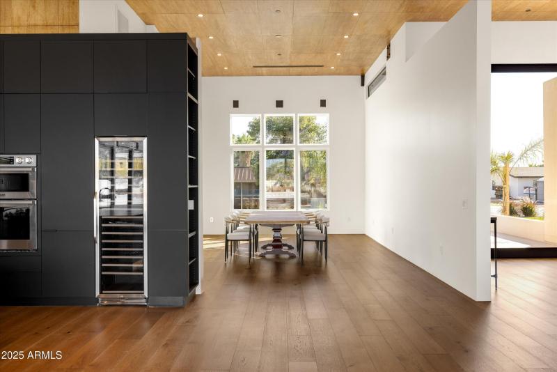 23-6026 E Pershing Dr_23